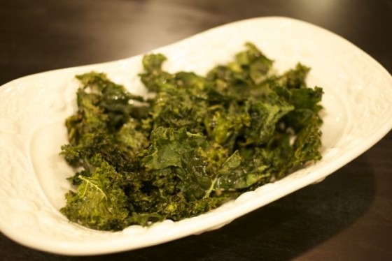 kale chips in bowl