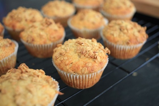 banana crunch muffins