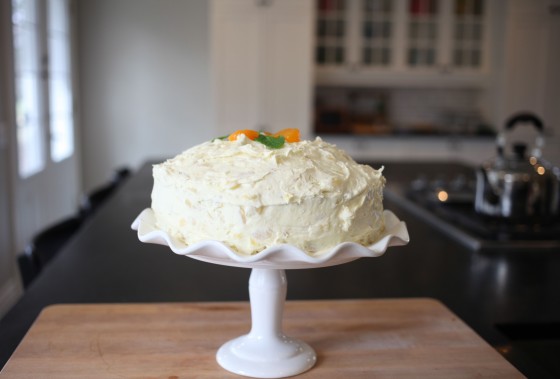 pig picking cake