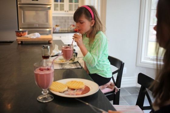 nutella raspberry smoothie drink