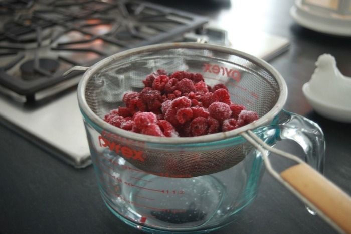 easy raspberry puree