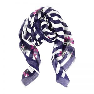 summer travel essentials, scarf, Chapters Indigo, summer travel essentials, travelling