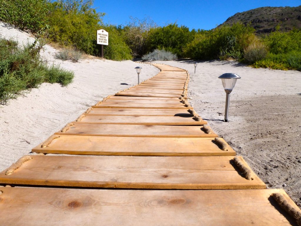 Villa Del Palmar Loreto Mexico, walkway to beach