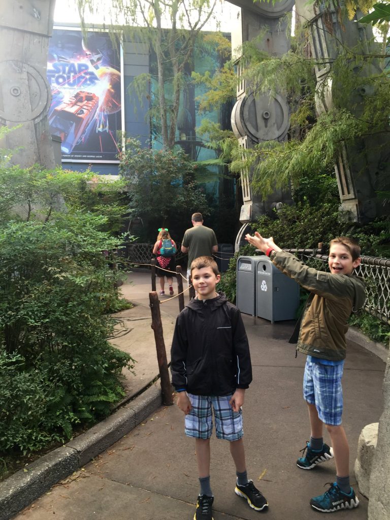 How to go from Disney World virgin to pro with six simple tips, including being the early bird and using the app to navigate the park. Star Tours