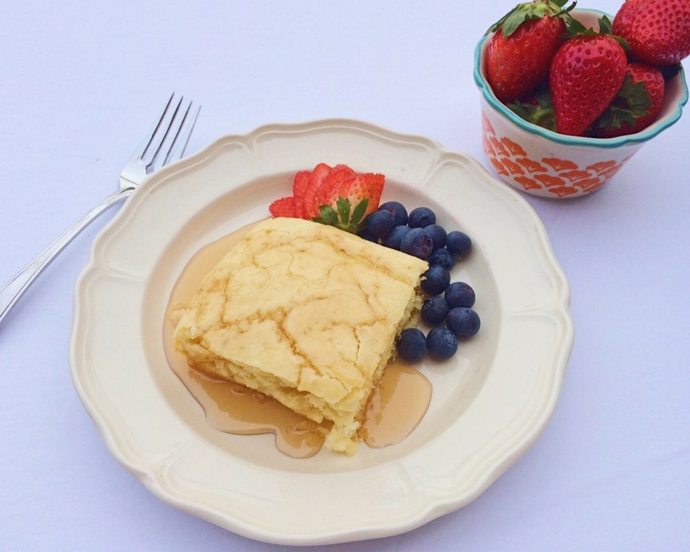 Baked Pancakes, fresh fruit, maple syrup