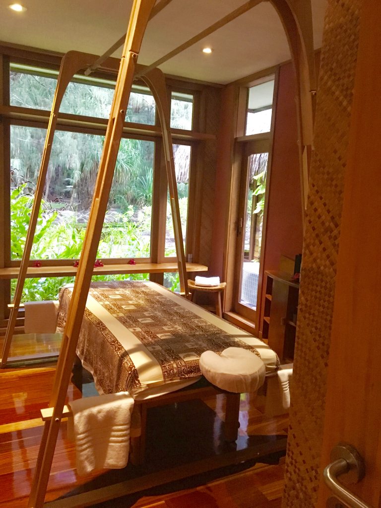 Taurumi Massage, Avae Taurumi, Barefoot Massage