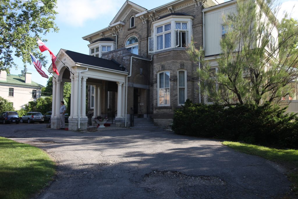 girls getaway ontario, perth manor