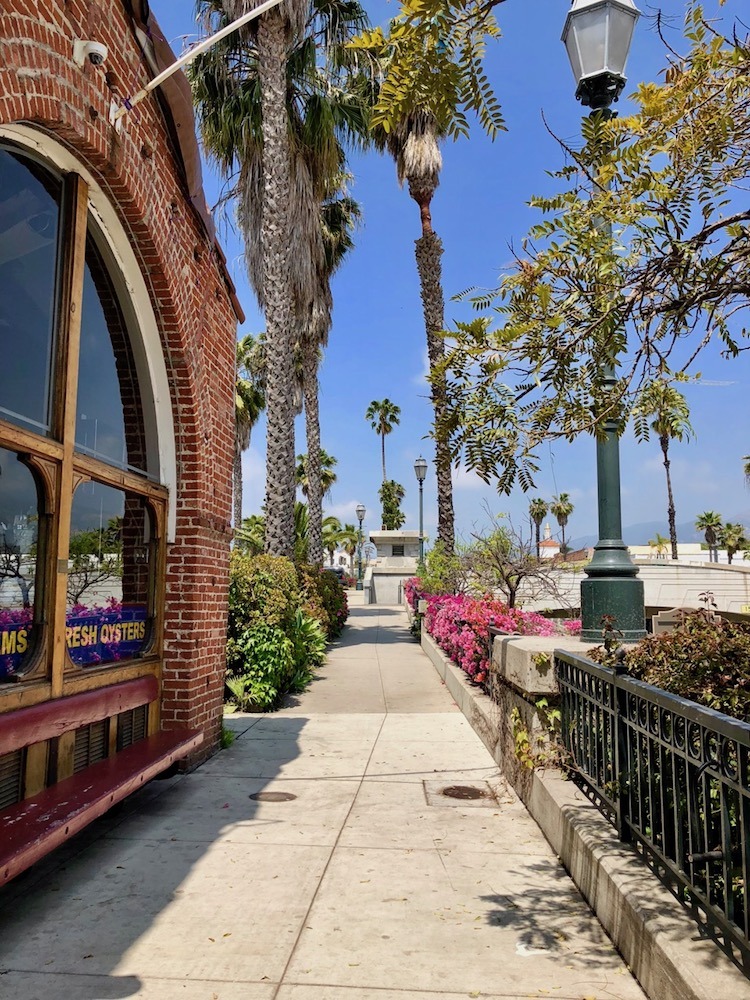 Eat This Shoot That, Enterprise Fish Co., Funk Zone