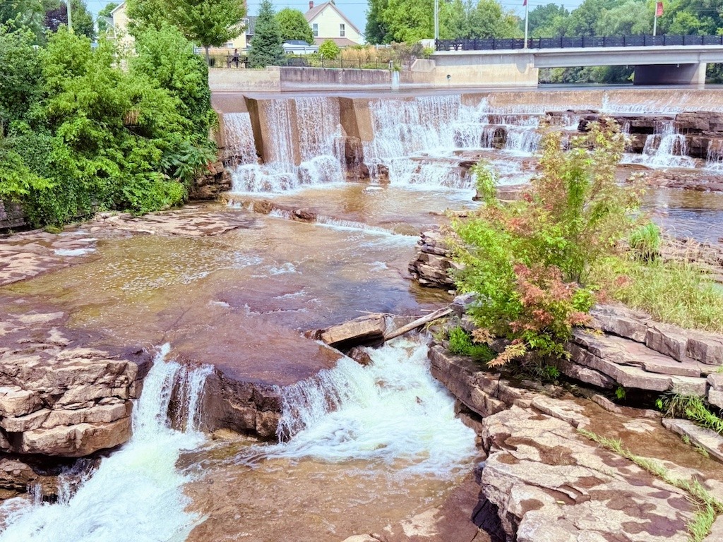 Summer view of Almonte waterfalls from the lookout platform.