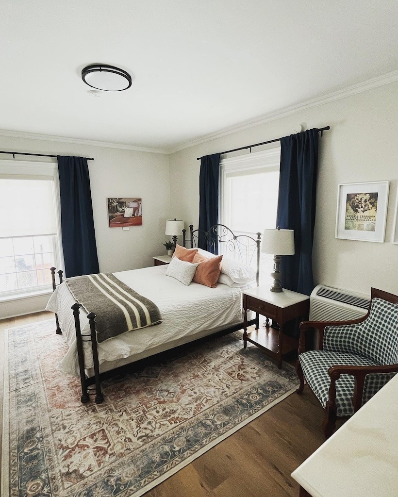 The Cove Inn, a cozy room any time of year