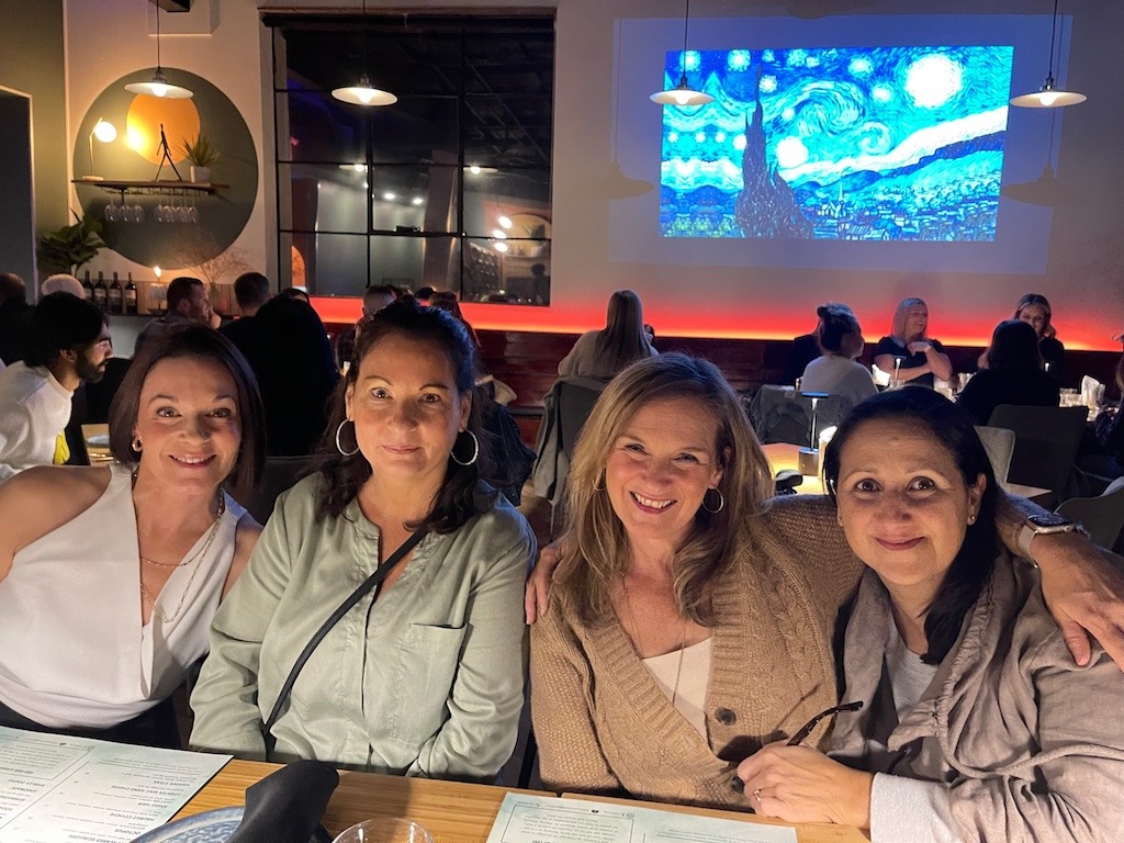 why do women travel in groups when dining 